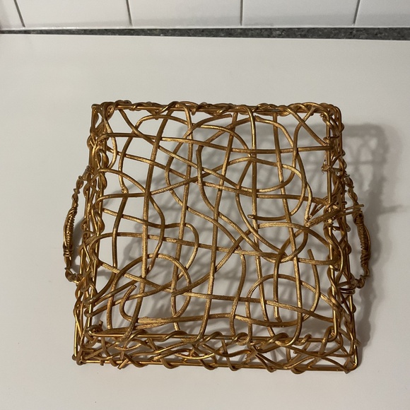 VTG Gold Wicker Metal Basket - Picture 6 of 6
